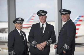 美国航空公司（AAL）股价下跌6％，原因是该公司发出25,000轮警告