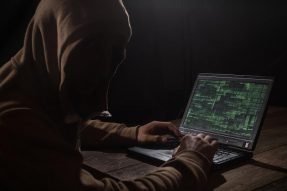 微软云服务Azure存在安全漏洞，入侵者可能任意访问主数据库