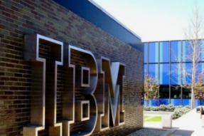 IBM设计出一款新的量子计算芯片“Eagle”，有127个“量子位”