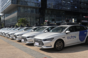 AutoX旗下RoboTaxi车队已超1000台，最大规模全无人驾驶车队