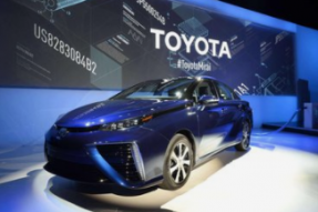 丰田汽车预计将向主要供应商概述未来三年电动汽车战略调整